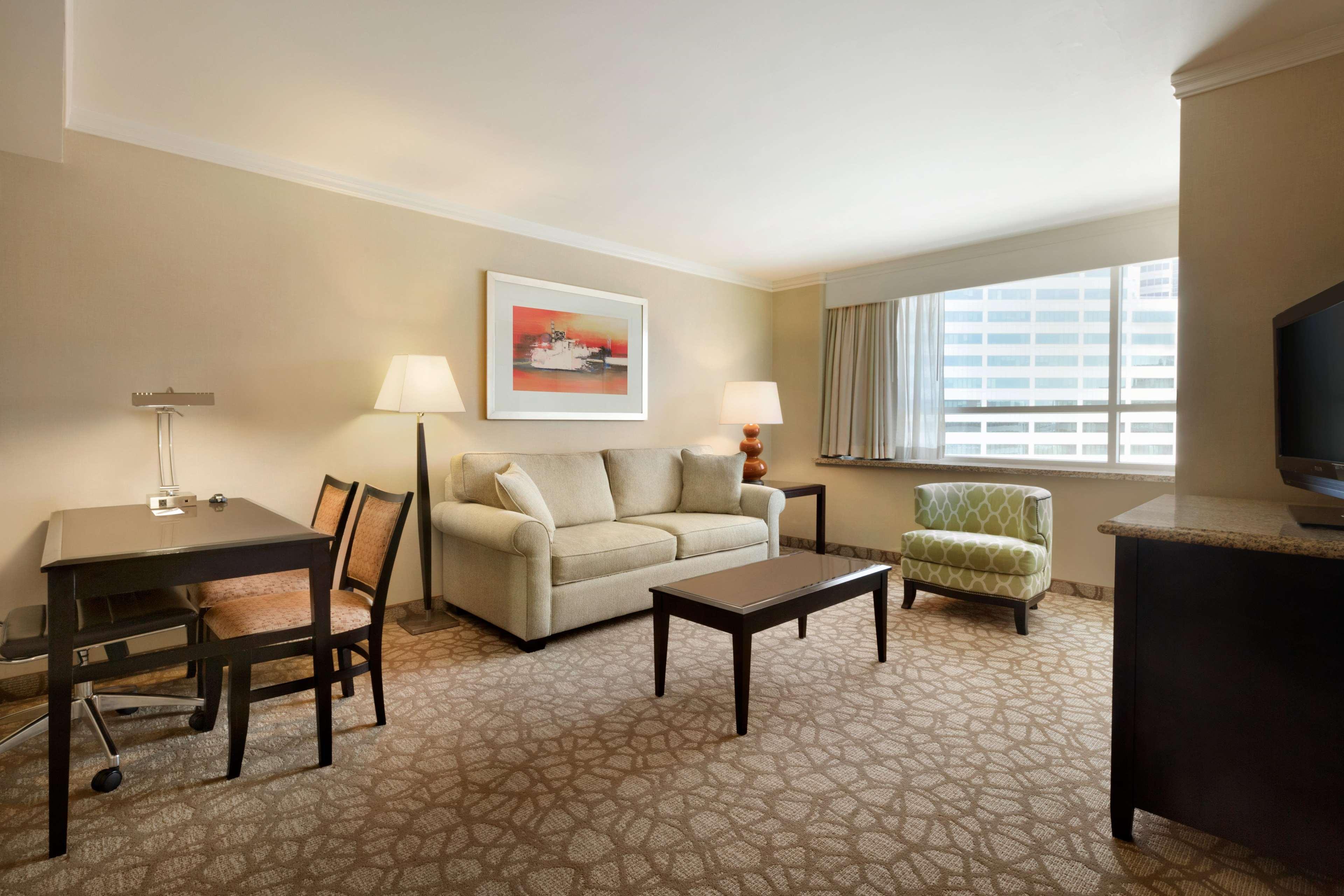 Embassy Suites Los Angeles Глендейл Екстер'єр фото